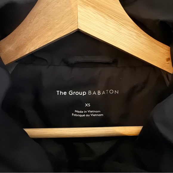 Aritzia rain jacket - Picture 2 of 6